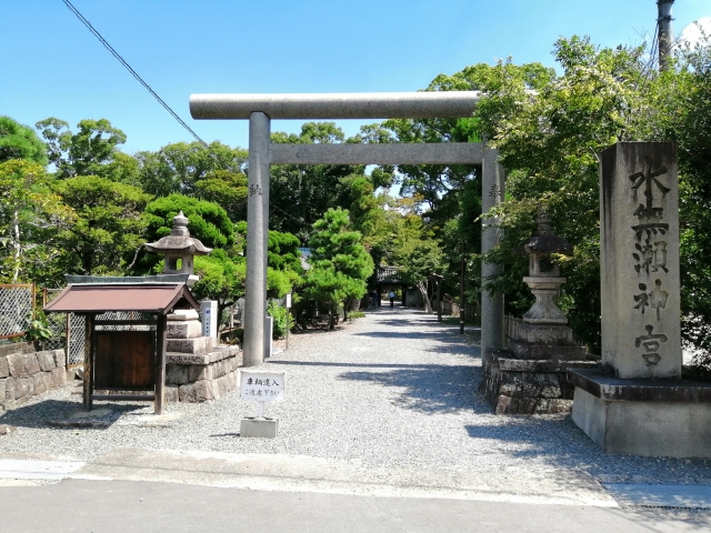 水無瀬神宮