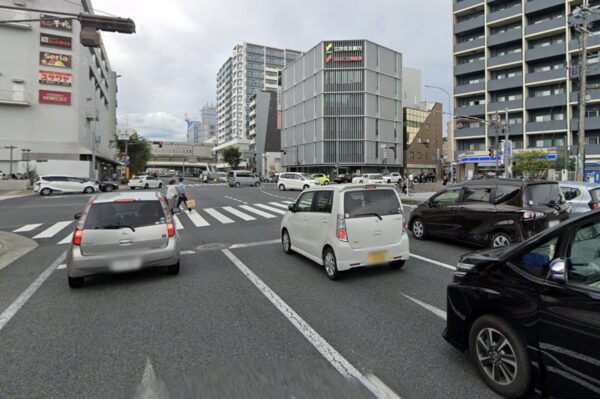 小花1丁目交差点