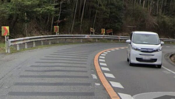 山道カーブ