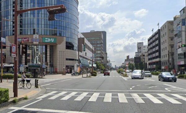 JR西宮駅交差点